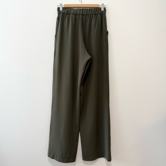 Lululemon Noir Wide-Leg Pleated Front Pant Olive Green Travel Woven Sz 6 - Picture 4 of 14